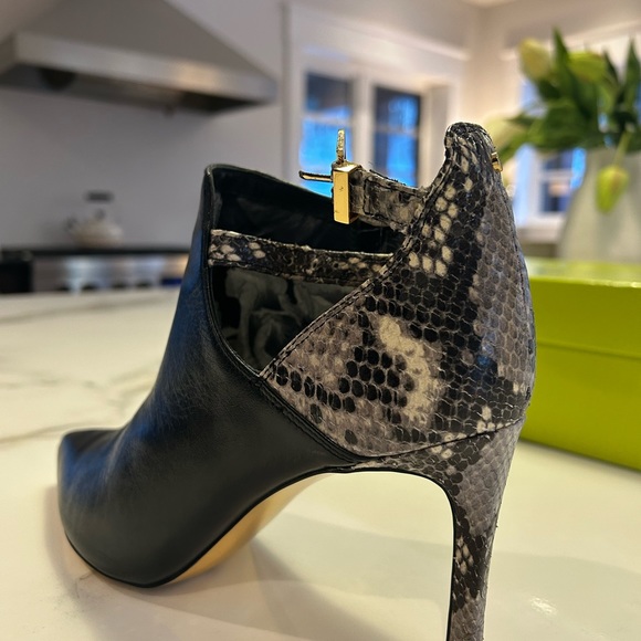 Black and snakeskin Ted baker Womans heel/ankle boot - Picture 3 of 4